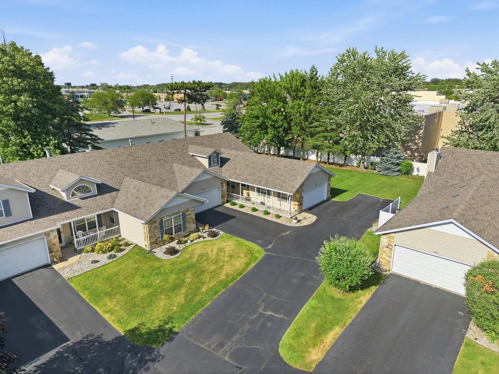 2267 Whispering Oaks Court, Highland