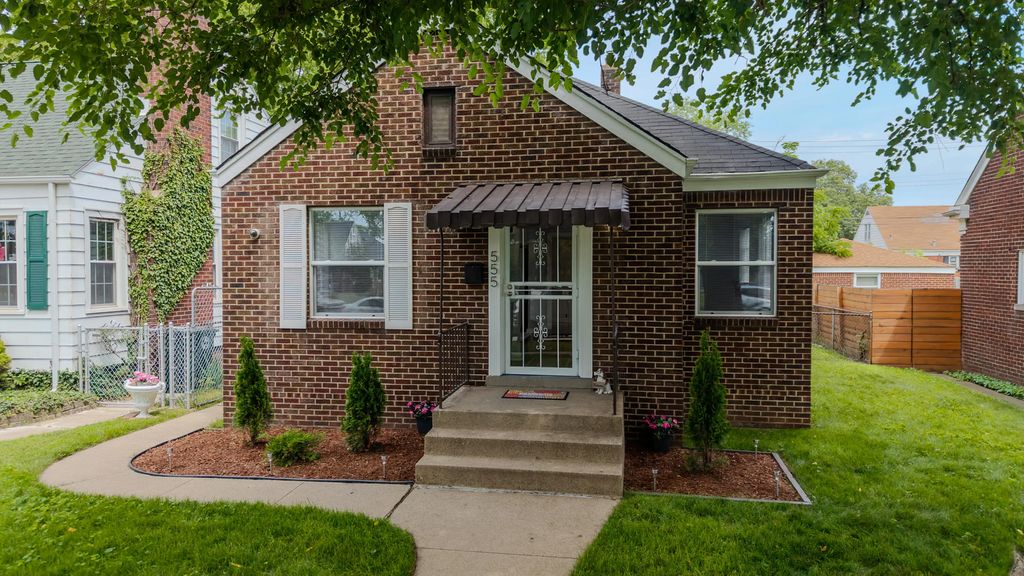 555 Taft Place, Gary