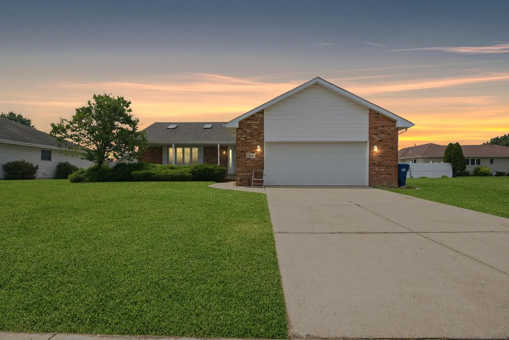 2968 Autumn Lane, Dyer