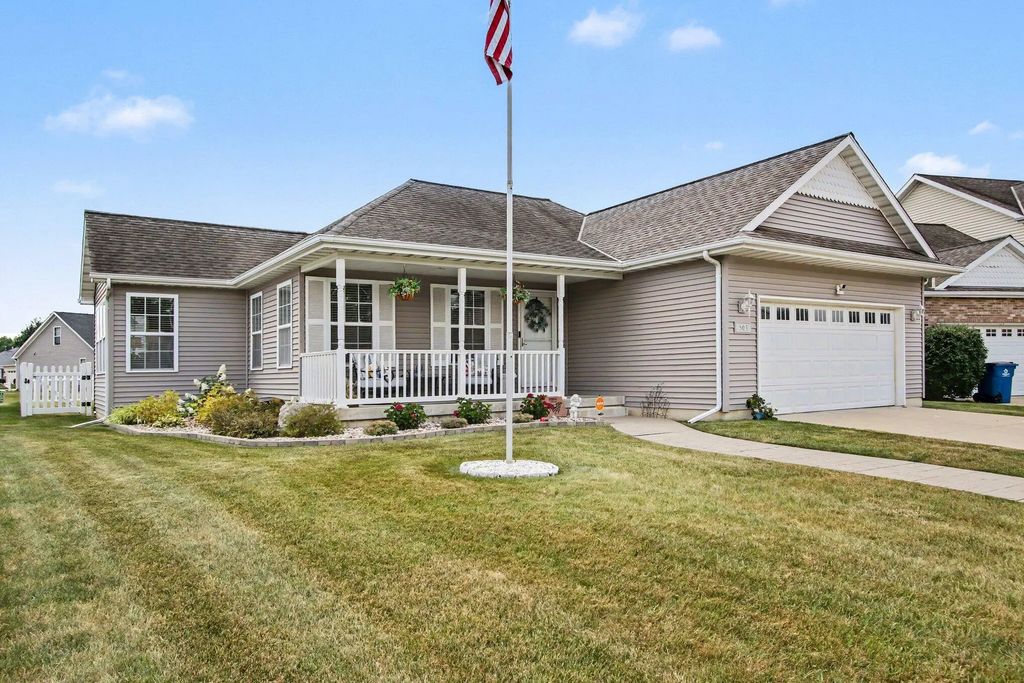 503 O'hagan Drive, Crown Point