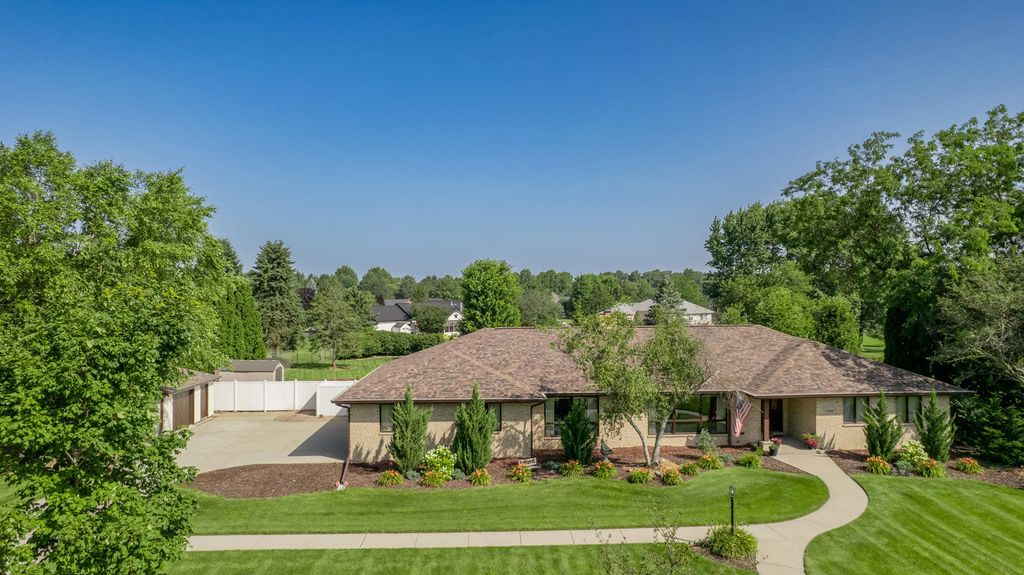 5794 E 107th Place, Crown Point