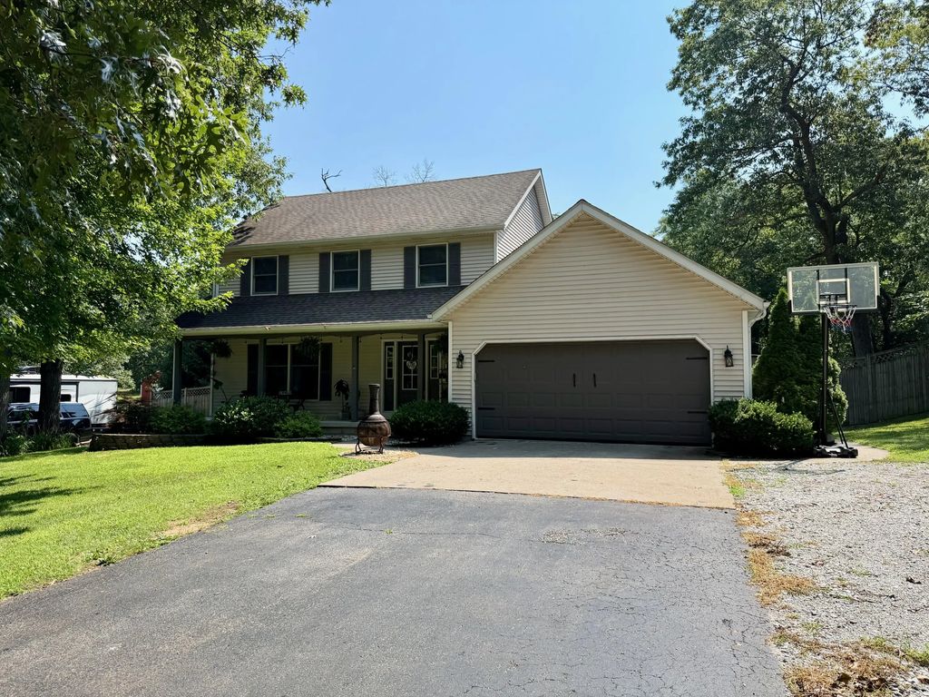 10673 Potomac Drive, DeMotte