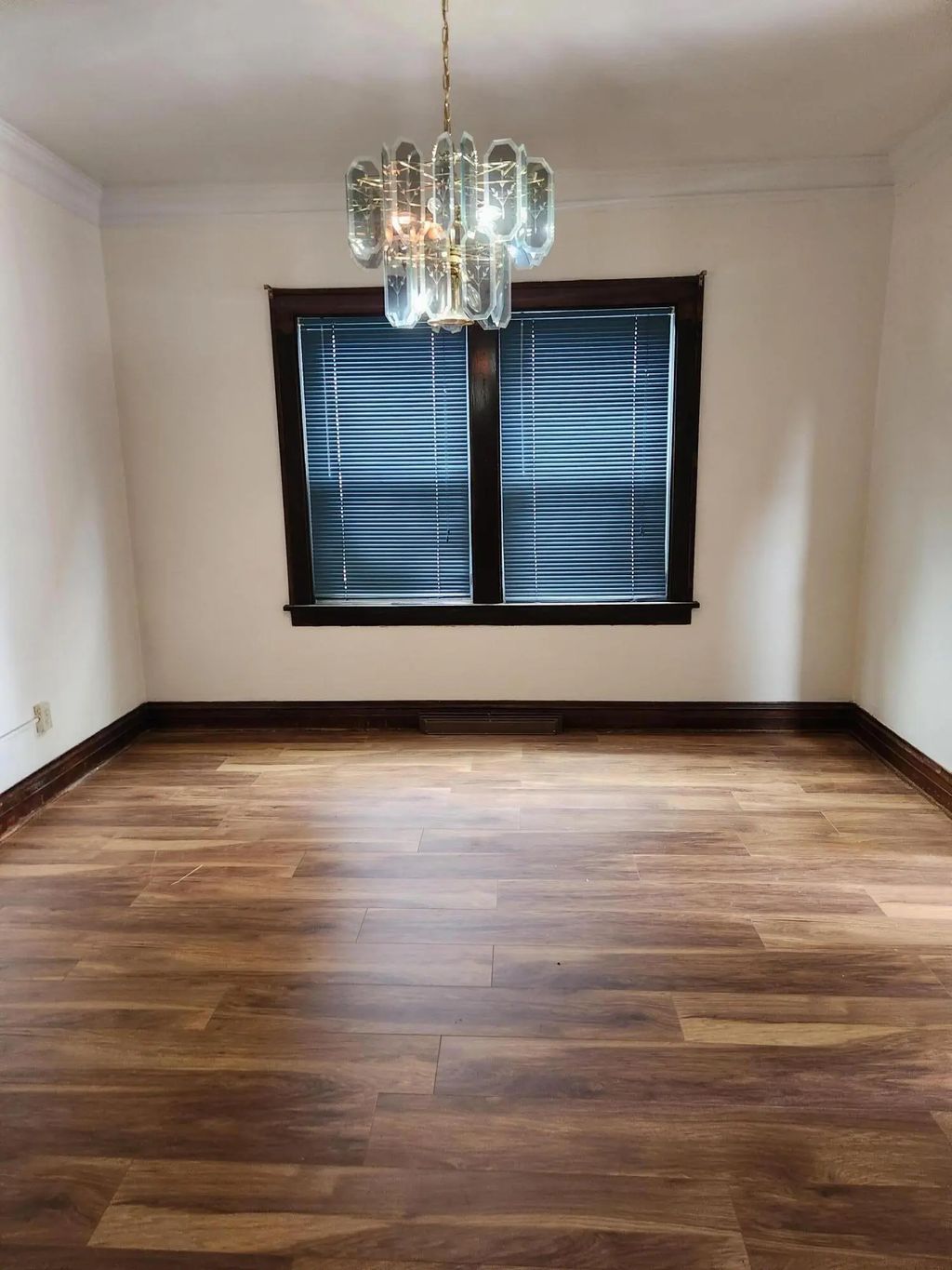 2025 W 4th Place, Gary
