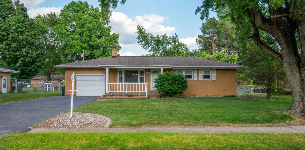 1953 Center Street, Portage