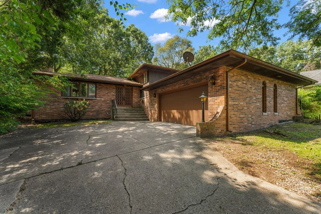 7633 Hemlock Avenue, Gary