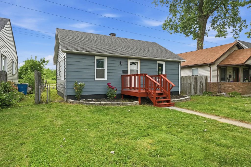 8314 Gordon Drive, Highland