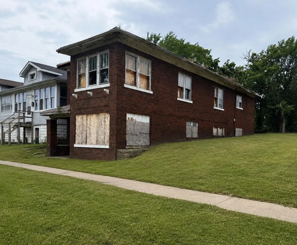 3850 Jackson Street, Gary