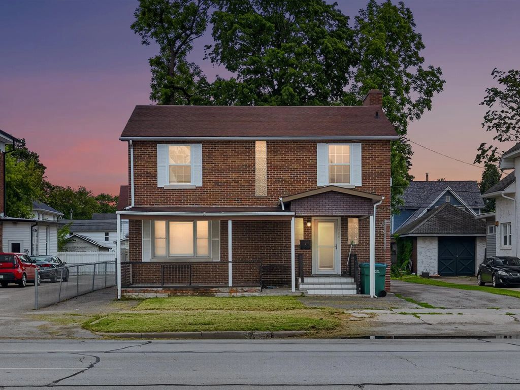 1406 Lincolnway, La Porte