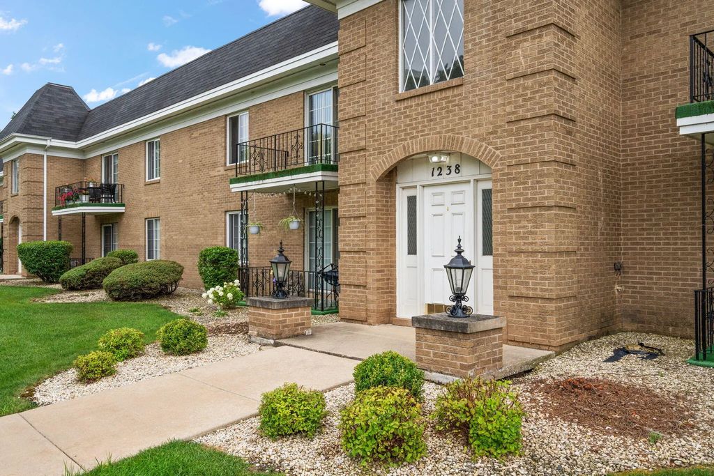 1238 Camellia Drive 11, Munster