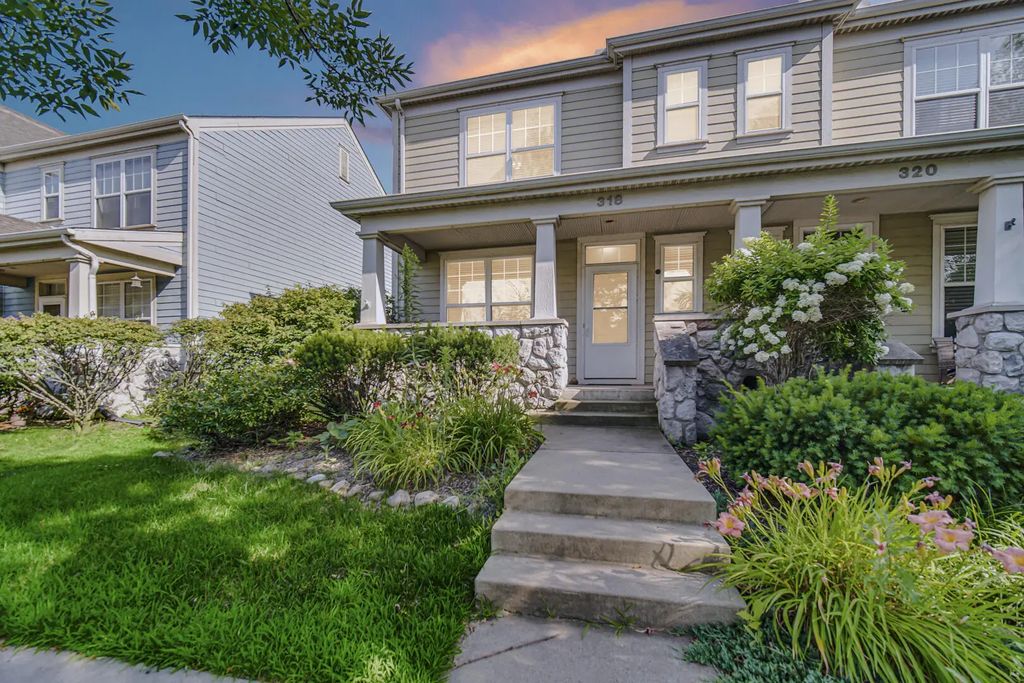 318 Village Square, Burns Harbor