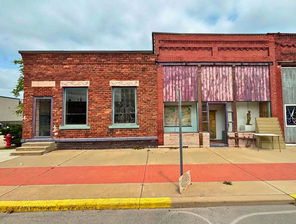 154 W Main Street, Brook