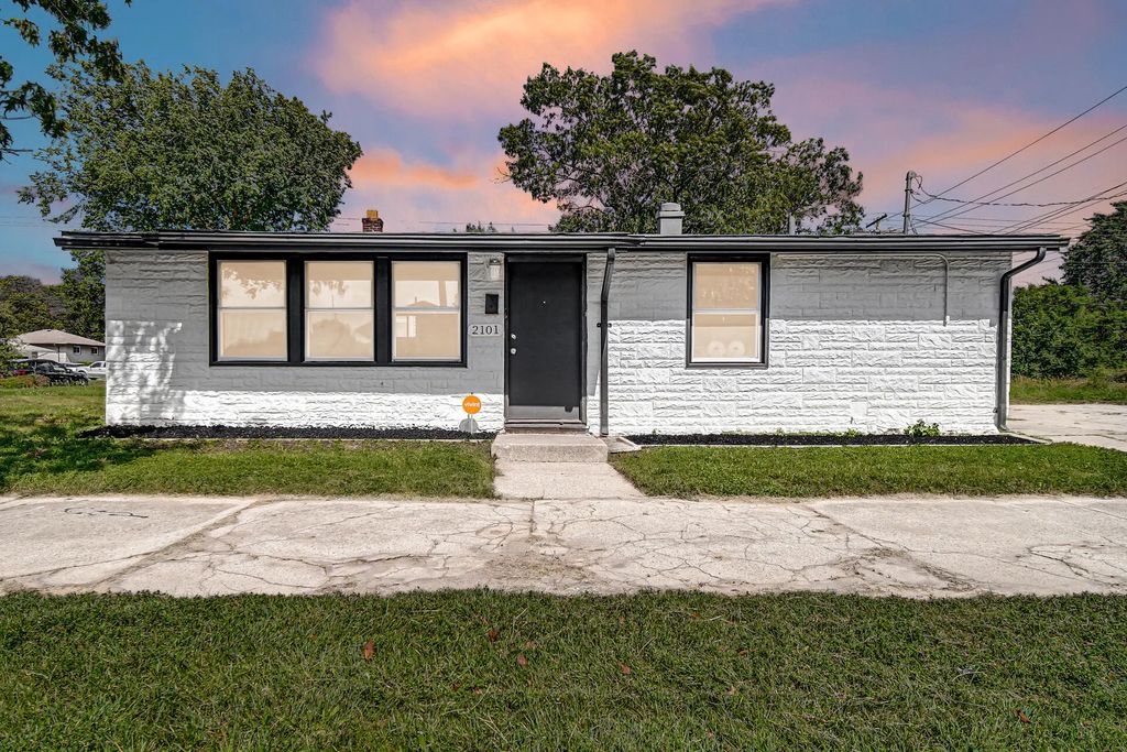 2101 Chase Street, Gary