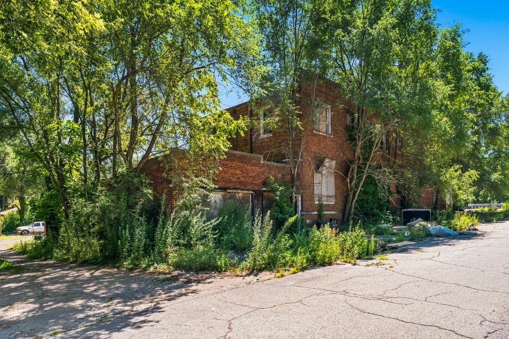 400 E 41st Avenue, Gary