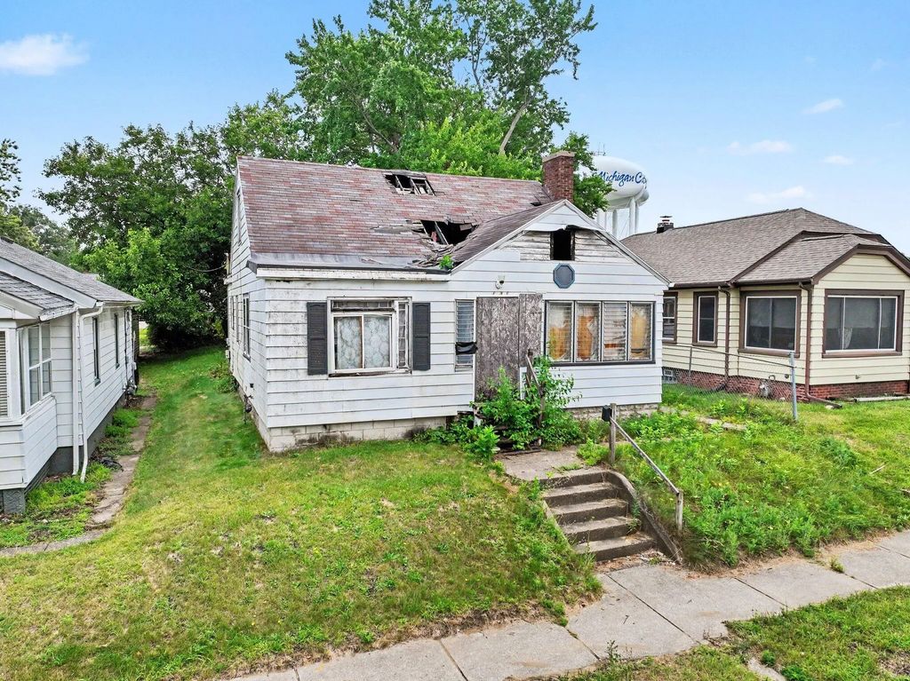 131 N Ashland Avenue, Michigan City