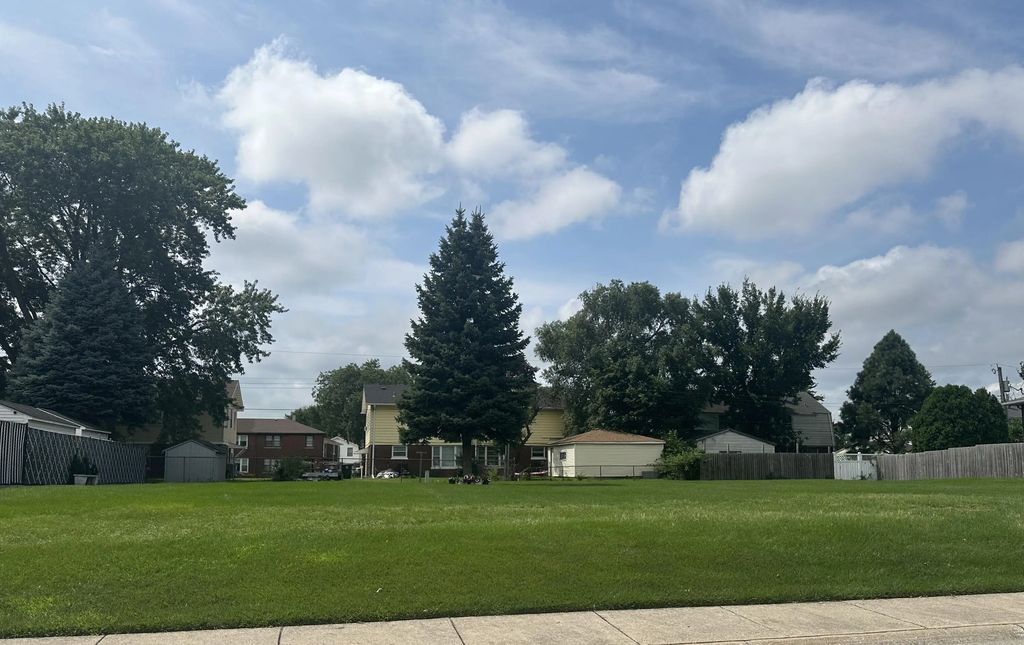 4130 Hawthorne Street, East Chicago
