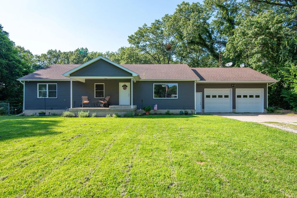 415 Woodlawn Avenue, Michigan City
