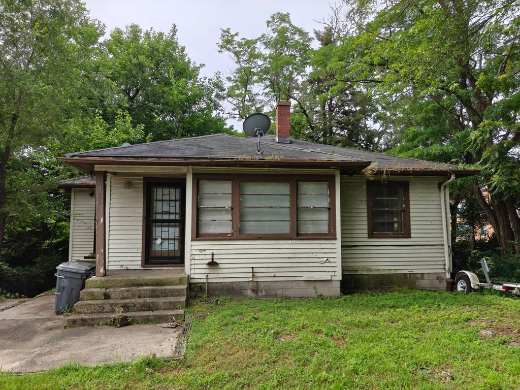 5925 Forest Avenue, Gary