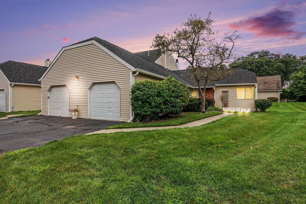1100 Saratoga Lane, Chesterton