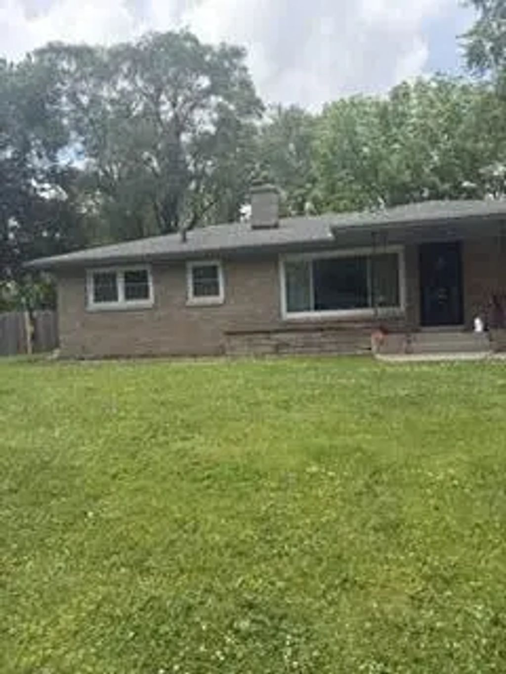 5940 Hayes Place, Merrillville