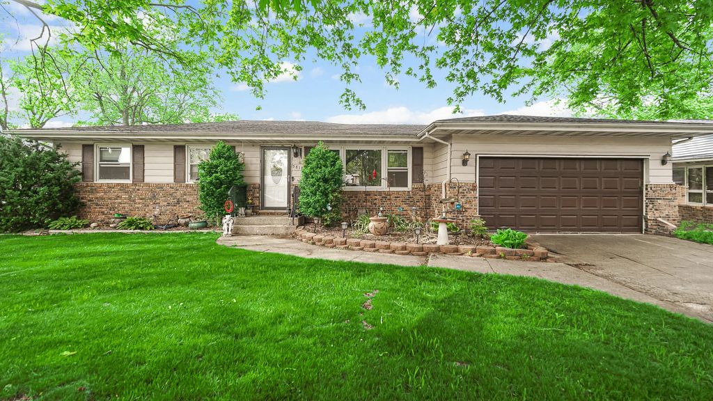 5818 Springfield Avenue, Portage
