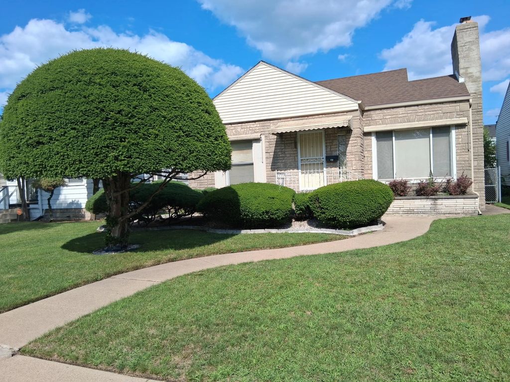327 Taft Place, Gary