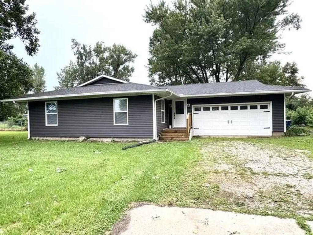 1855 N 300 E, Knox