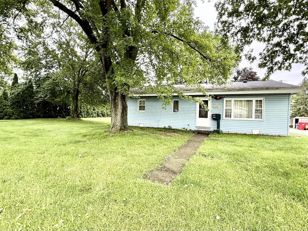 612 S West Street, Winamac