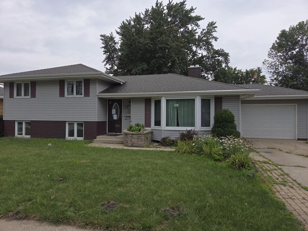 2541 Lincoln Street, Highland