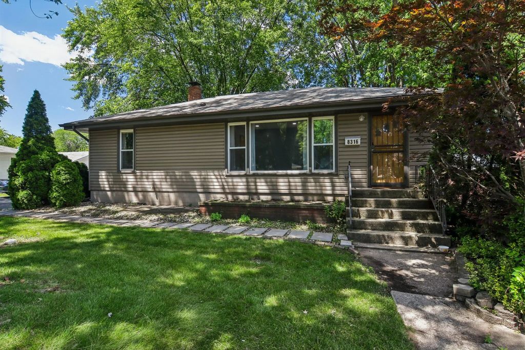 8316 Columbia Avenue, Munster