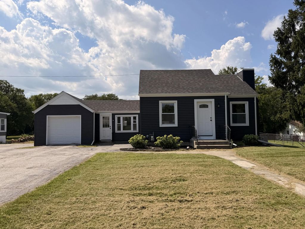 7302 Grand Boulevard, Hobart