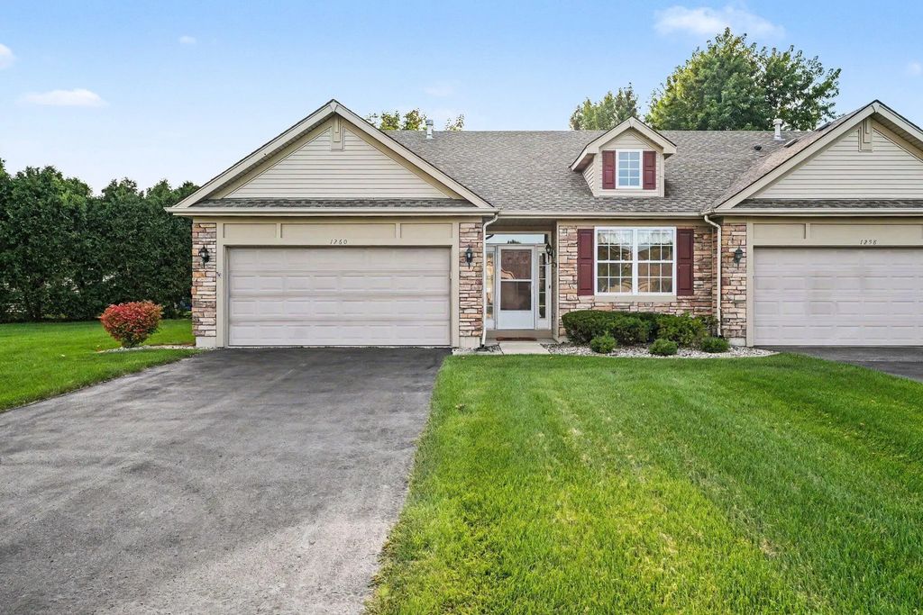 1260 Lily Lane, Schererville