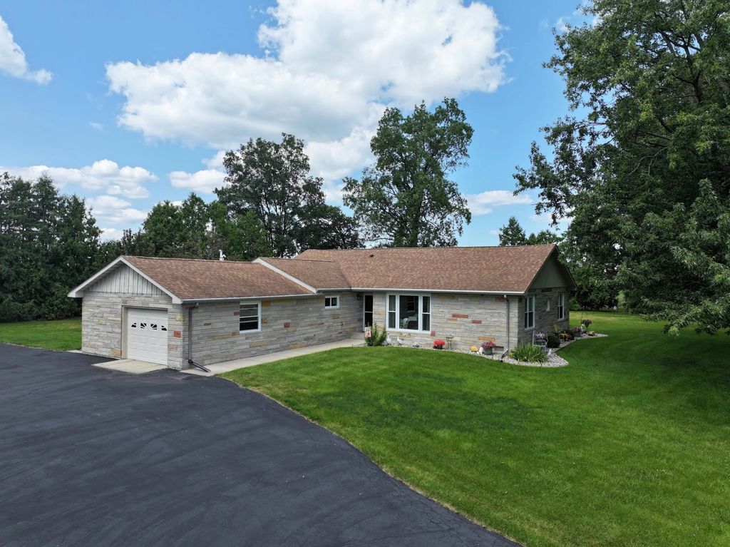 2711 S 50 E, Winamac