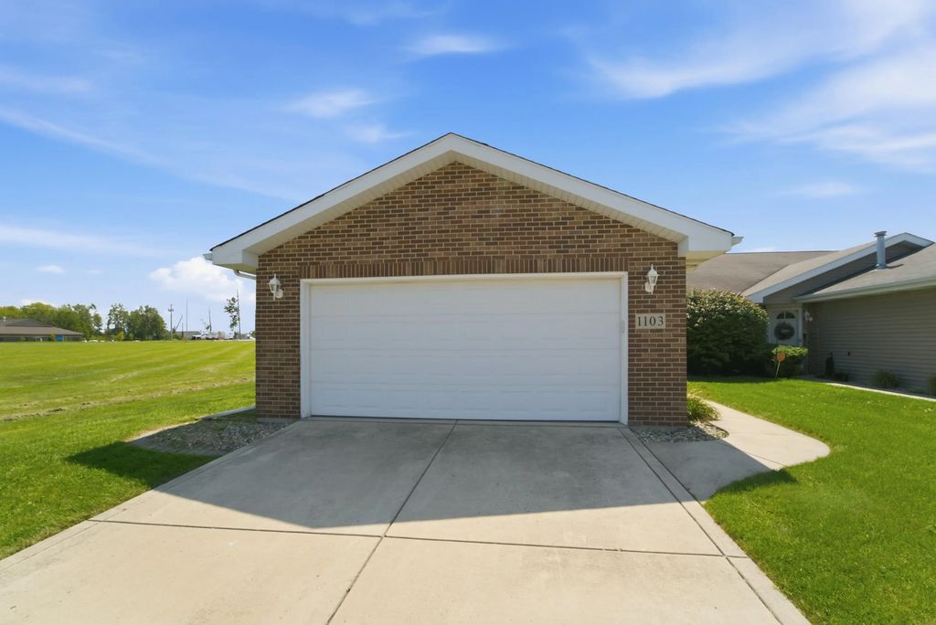 1103 W 84th Drive, Merrillville