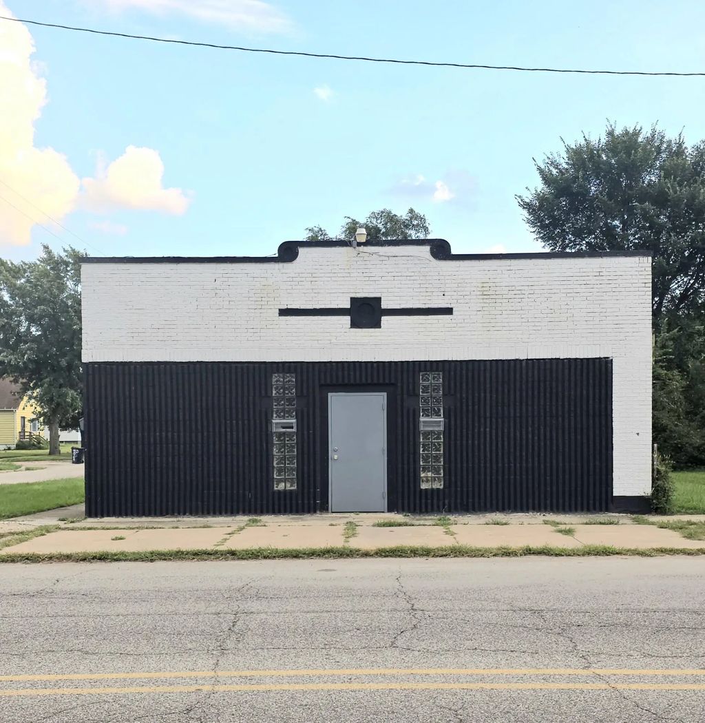 1701 W 15th Avenue, Gary