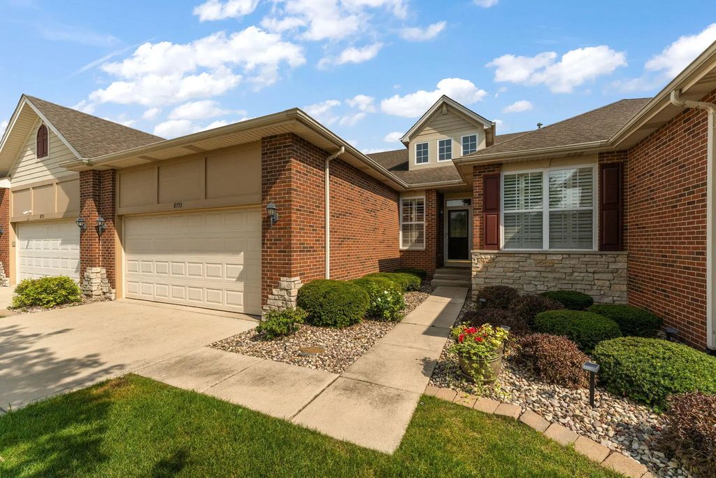 8733 Forest Glen Court, St. John