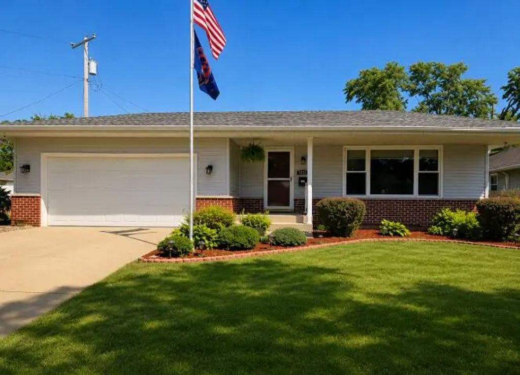 9113 Idlewild Drive, Highland