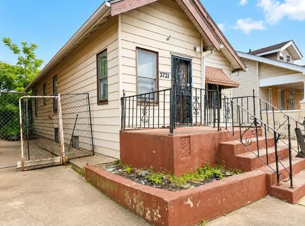3721 Ivy Street, East Chicago