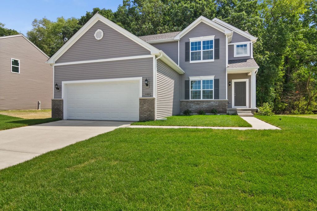 5988 Onyx Avenue, Lowell