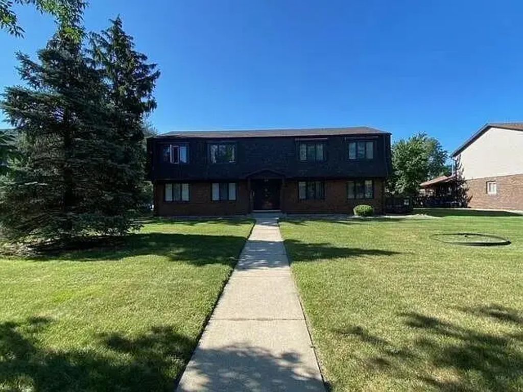 1424 Camellia Drive, Munster