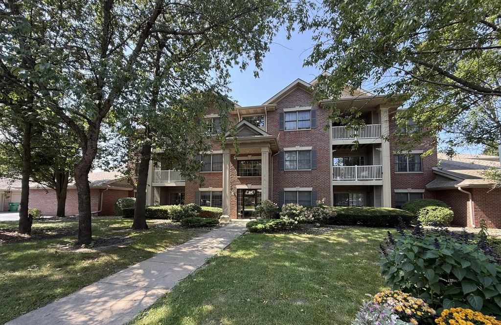 10404 White Oak Lane, Munster