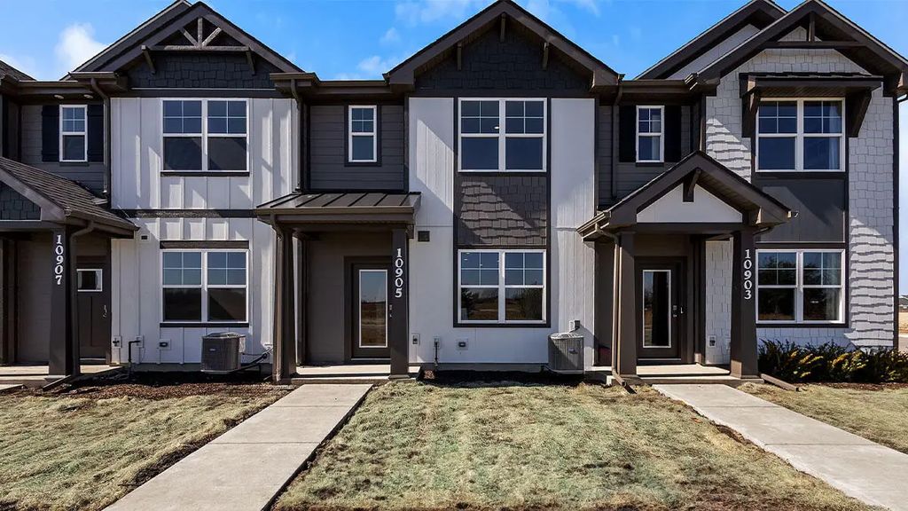 548 E 120th Place, Crown Point