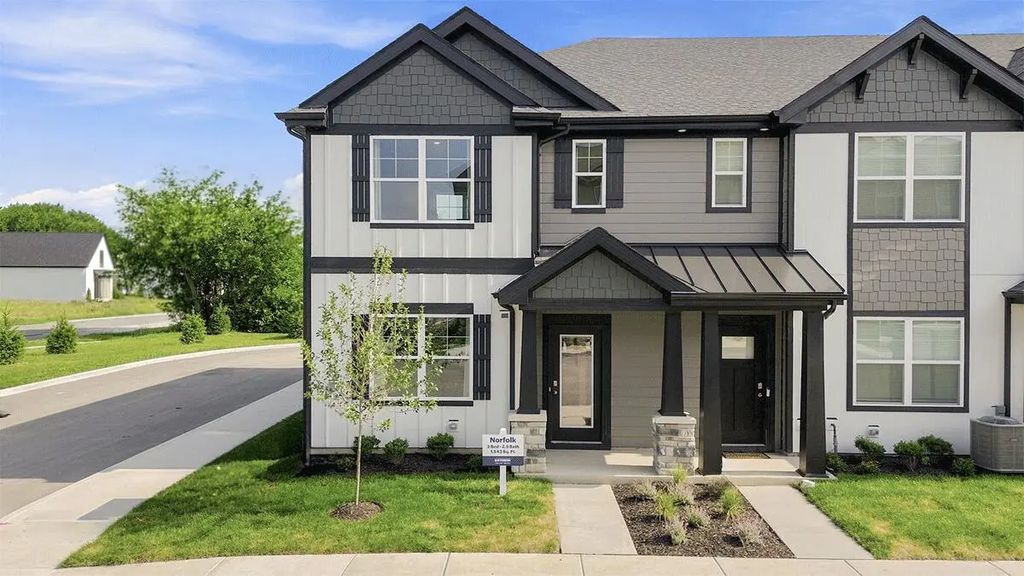 540 E 120th Place, Crown Point