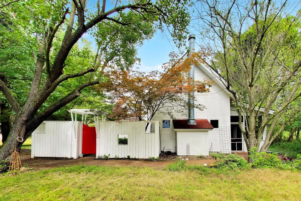 13 Tryon Farm Lane, Michigan City