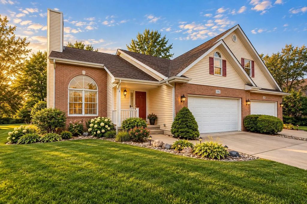 376 Cherry Hills Drive, Chesterton