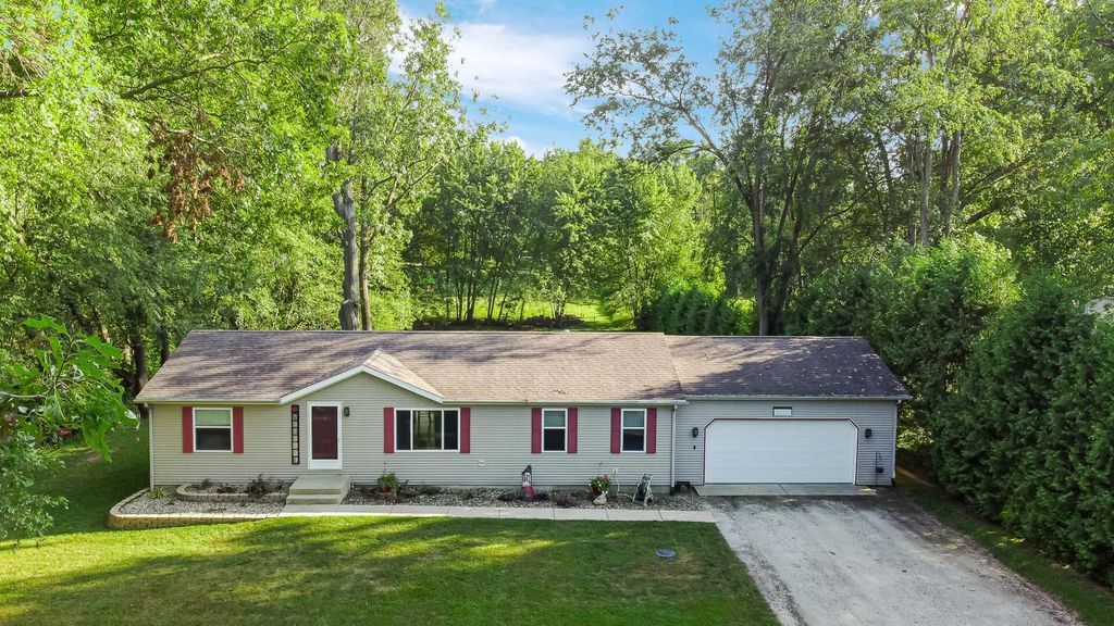 300 Southtown Boulevard, Walkerton
