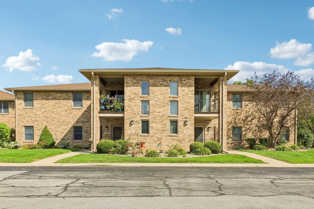 982 Elm Drive, Crown Point