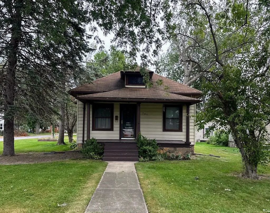 201 S 8th Street, Chesterton