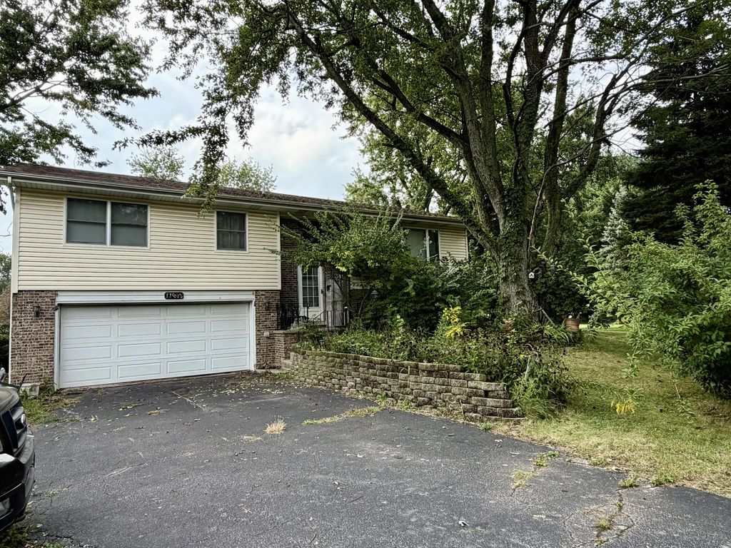 17612 Alabama Street, Lowell