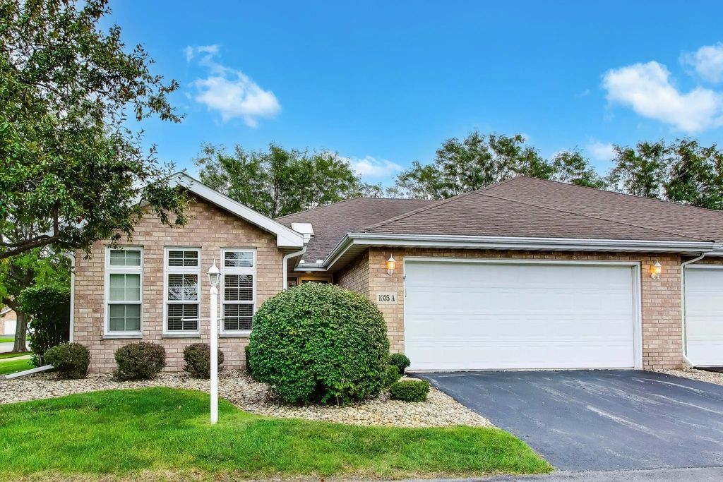 1035 Easy Street A, Crown Point