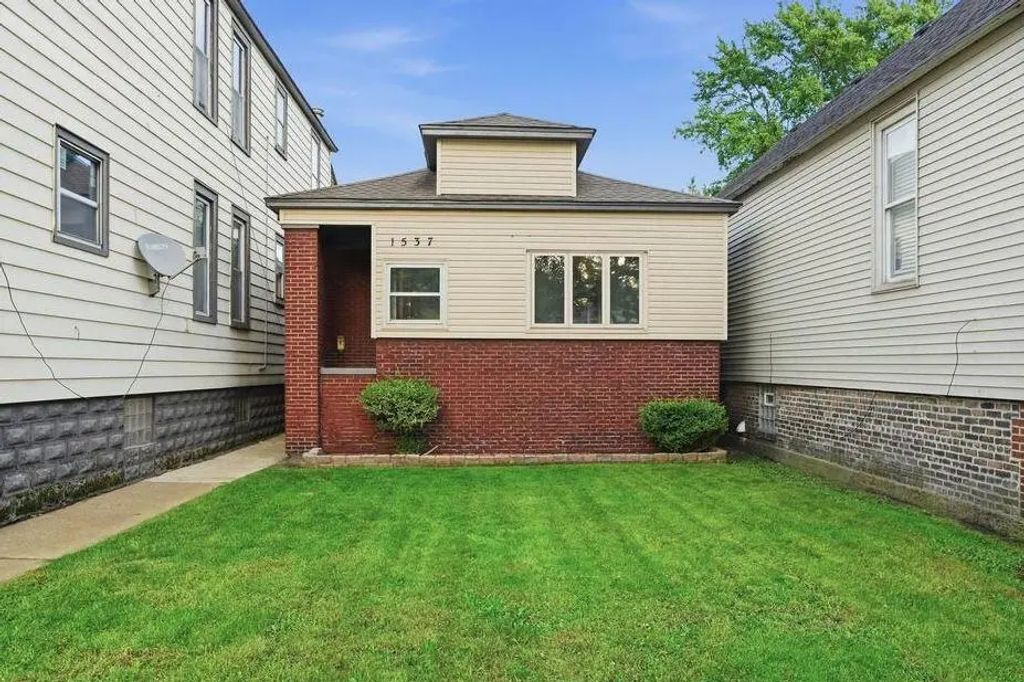 1537 Myrtle Avenue, Whiting